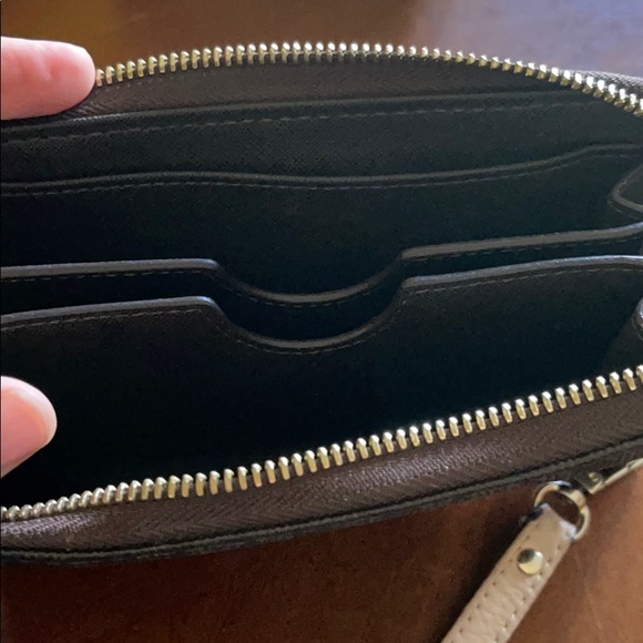 Michael Kors Wallet wristlet - Picture 9 of 9
